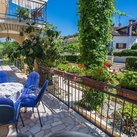 Garden View Apartment In Porec For 2 - 4 Persons Poreč Exterior foto